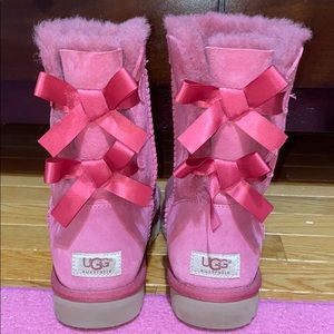 Women’s Uggs bailey bow boots